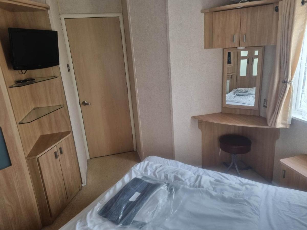 6 Berth Deluxe Ml7 On The Golden Palm Hotel Chapel Saint Leonards Kültér fotó